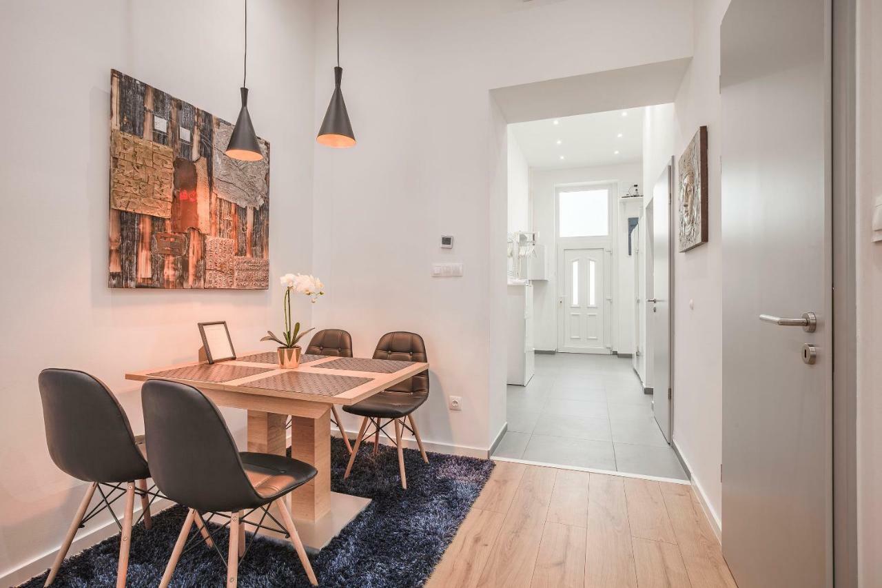 Budapest Broadway Apartment Exterior photo